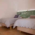 Ca\'N Perlita