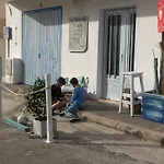 La Marina De Maria Guest House