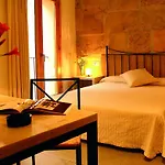 L\'Host Boutique Rooms