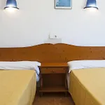 Surfing Concept Hostel