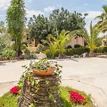 Villa Pula Viñas