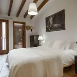 Petit Hotel Alaro