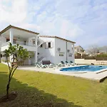 Villa Tomas