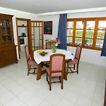 Villa Tomas