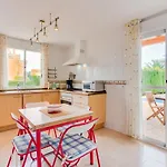 Villa Roser - Family Only