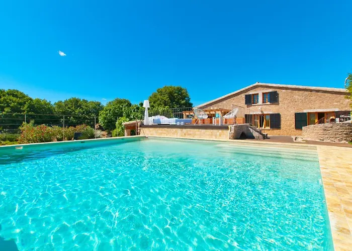 Villa Barcares Petit, piscina, jardines junto a playa en Alcudia