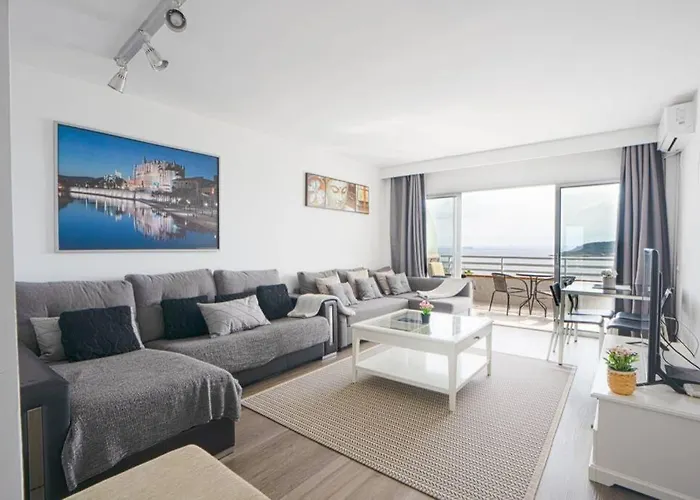 Modern Penthouse Beach Front Apartment