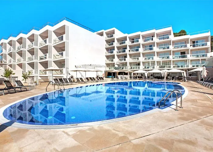Aparthotel y Hotel Paguera Beach