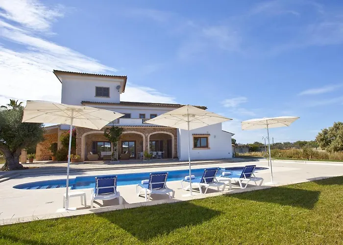 Villa Can Turquesa / Casa Turquesa