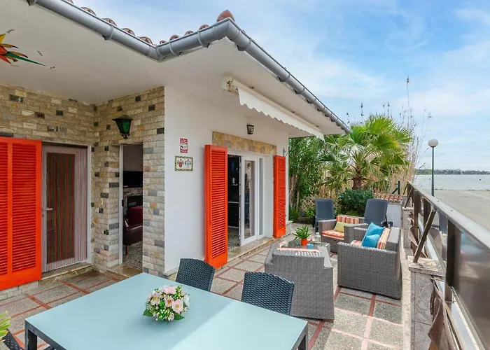 YourHouse Casa Esperanza, beach house in Puerto de Alcudia