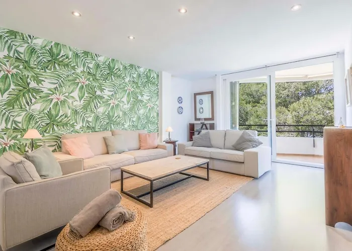 Lord Jim Pinewalk Apartment