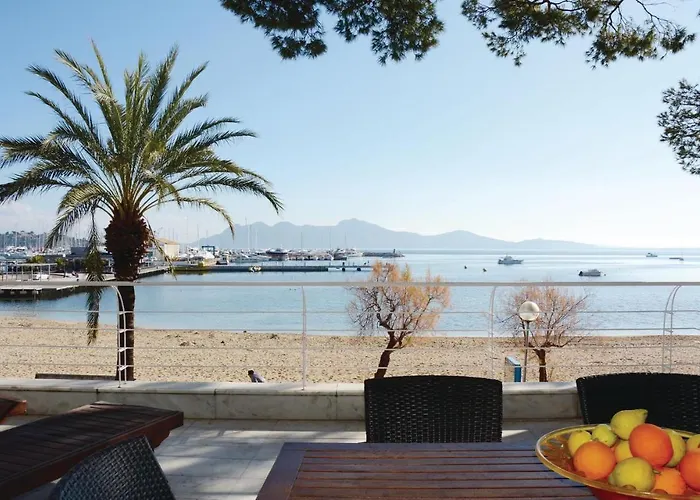 3 Bedroom Beautiful Apartment In Port De Pollenca