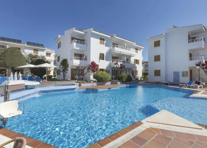 Aparthotel Flora