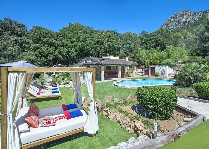 Owl Booking Villa Can Demana - Retreat In The Midst Of Nature