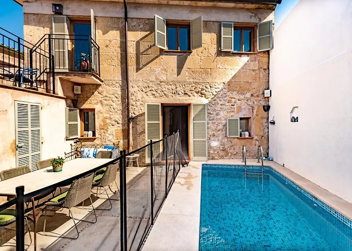 Albuqassim A Modern Townhouse In Pollensa, With Heated Pool