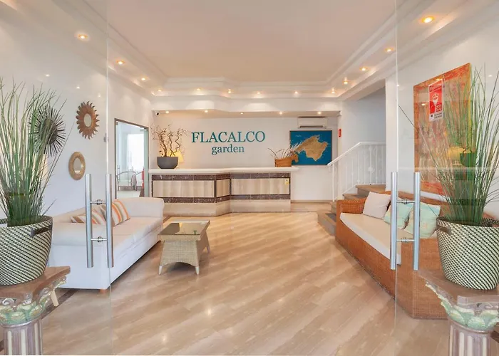 Petit Garden Hotel By Flacalco
