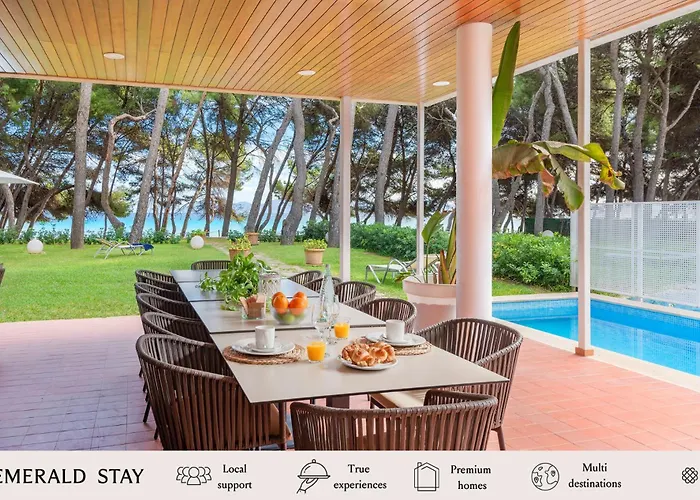 Beach Front Estate Large Garden&Private Pool