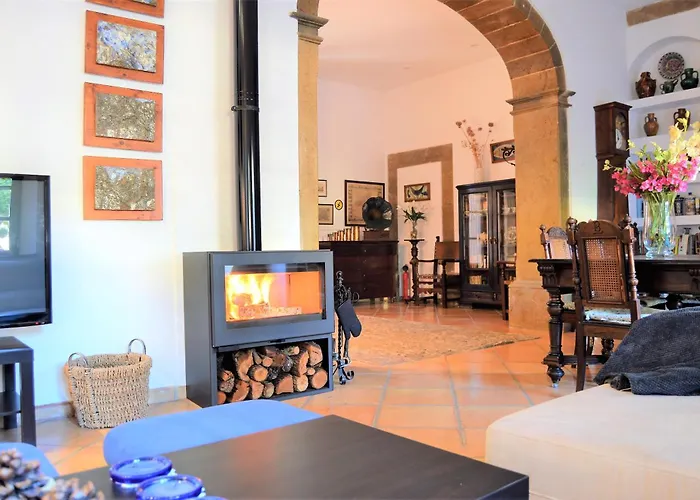 Sa Llimonera de Binissalem, casa con piscina ideal familias, 6 dormitorios