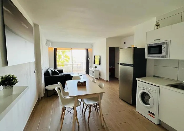 Bright Apartment In Puerto Alcudia