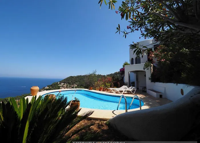 Meervilla Mallorca - Charmantes Ferienhaus Mit Phantastischem Meerblick In Canyamel