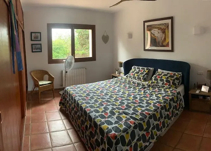 Stunning Country Villa With Panoramic Mountain Views