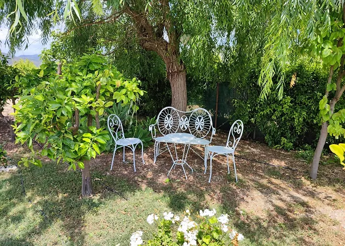 Els Tarongers Perfect For Families Or Friends