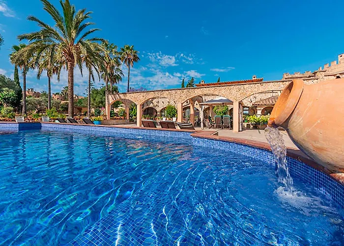 Castell Bohio Holiday Villa Bellissimo