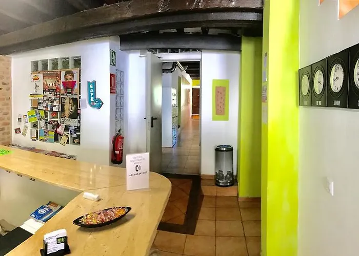 Albergue Juvenil New Age Hostel