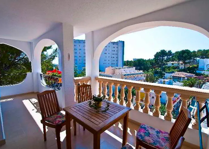 Los Tilos II