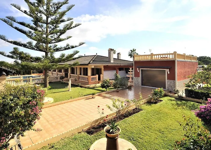Villa Chabela En Bahia Grande Zona Residencial
