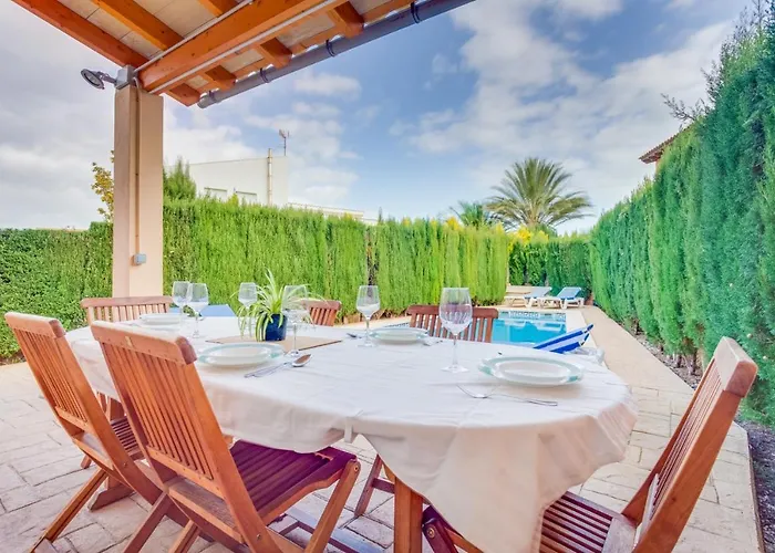 Villa Roser - Family Only
