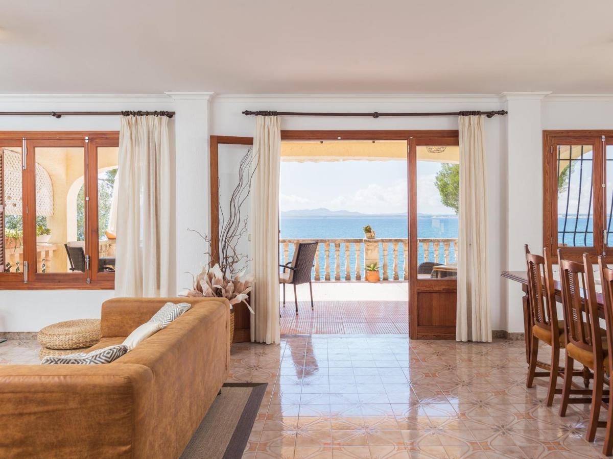 Far Villa *
