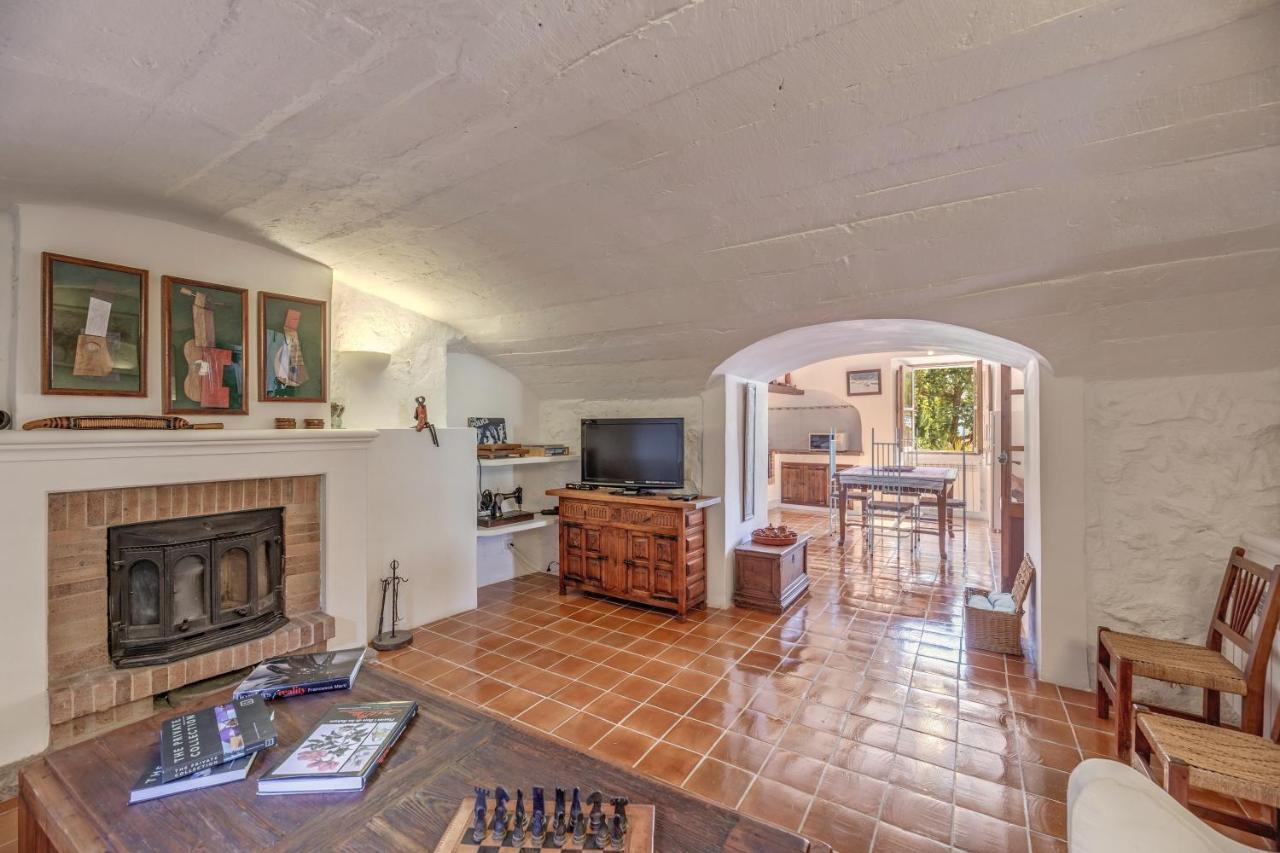 Sa Vella Villa *