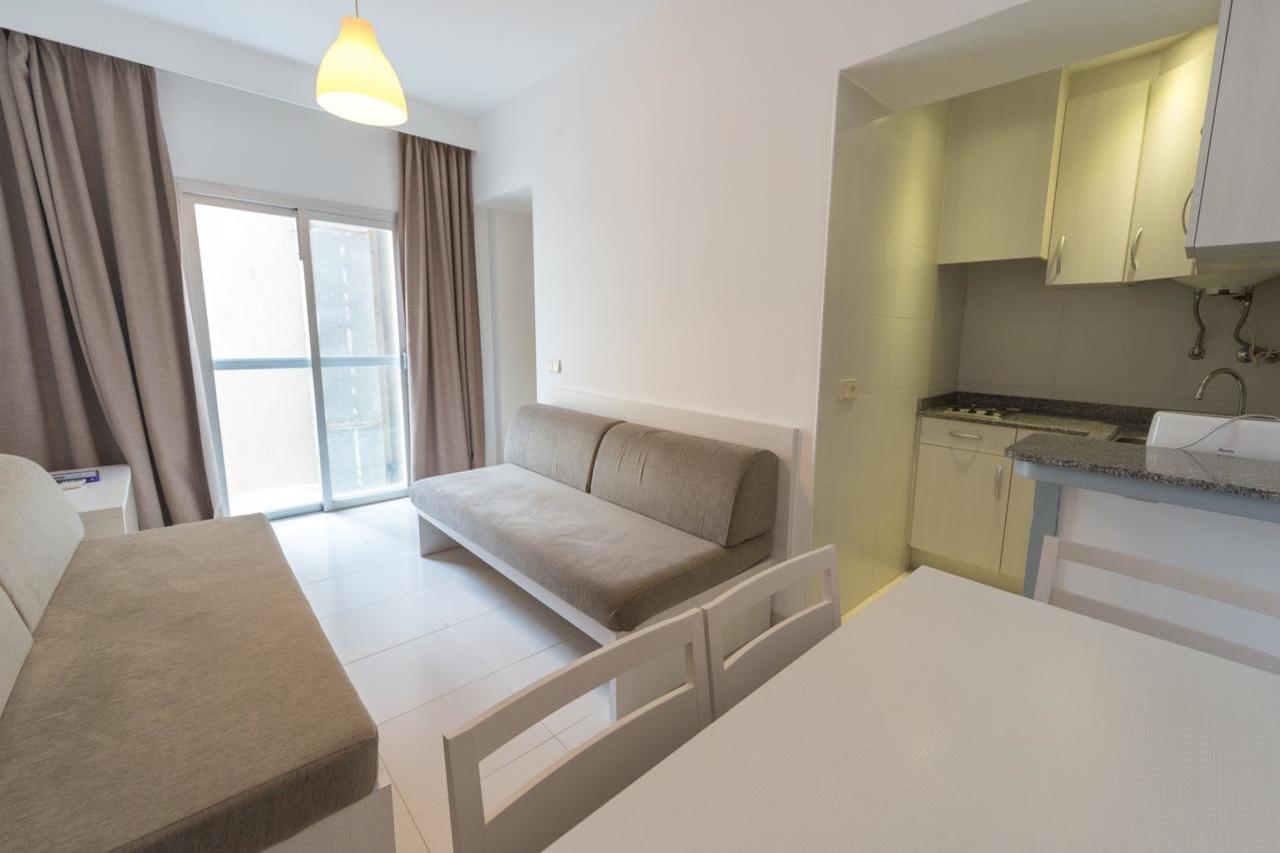 Cabot Tres Torres Apartamento *
