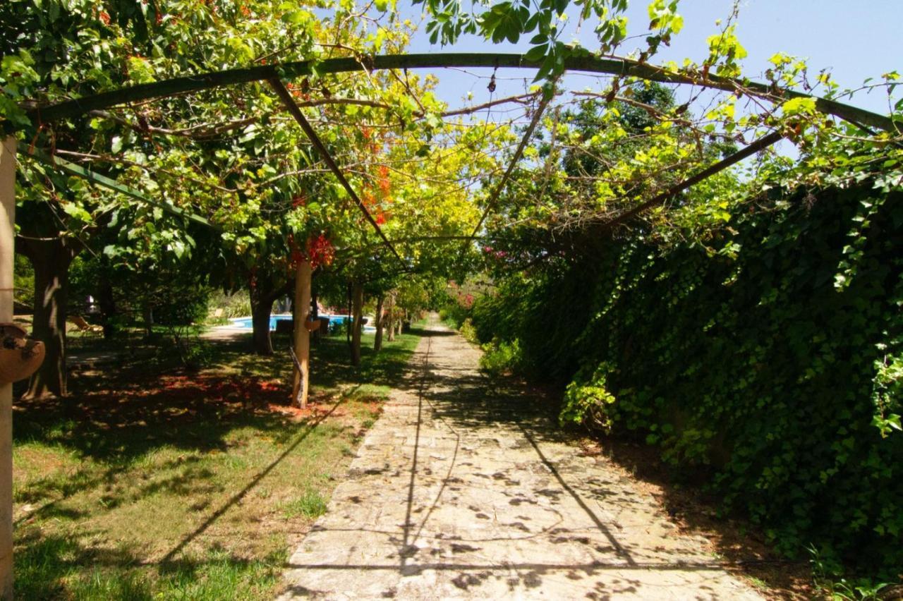 Aumallia & Hotel 4*