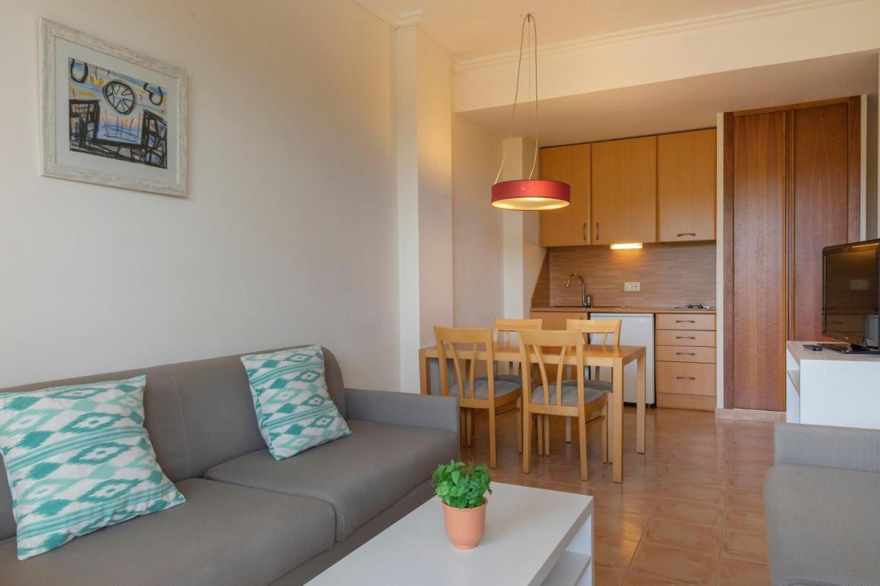 Hm Mar Blau Apartahotel 4*