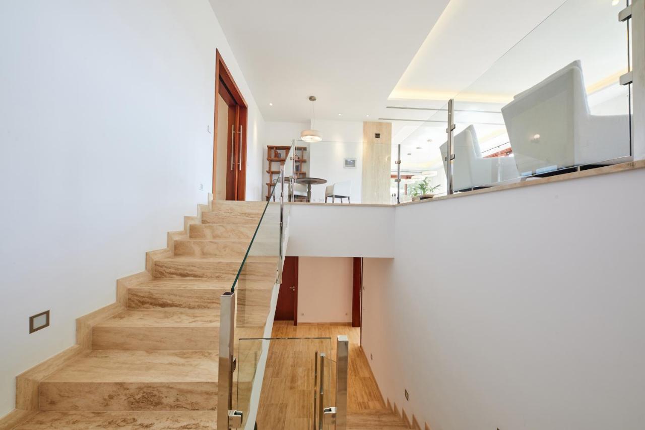 Sapphire By Cap Vermell Estate Villa *