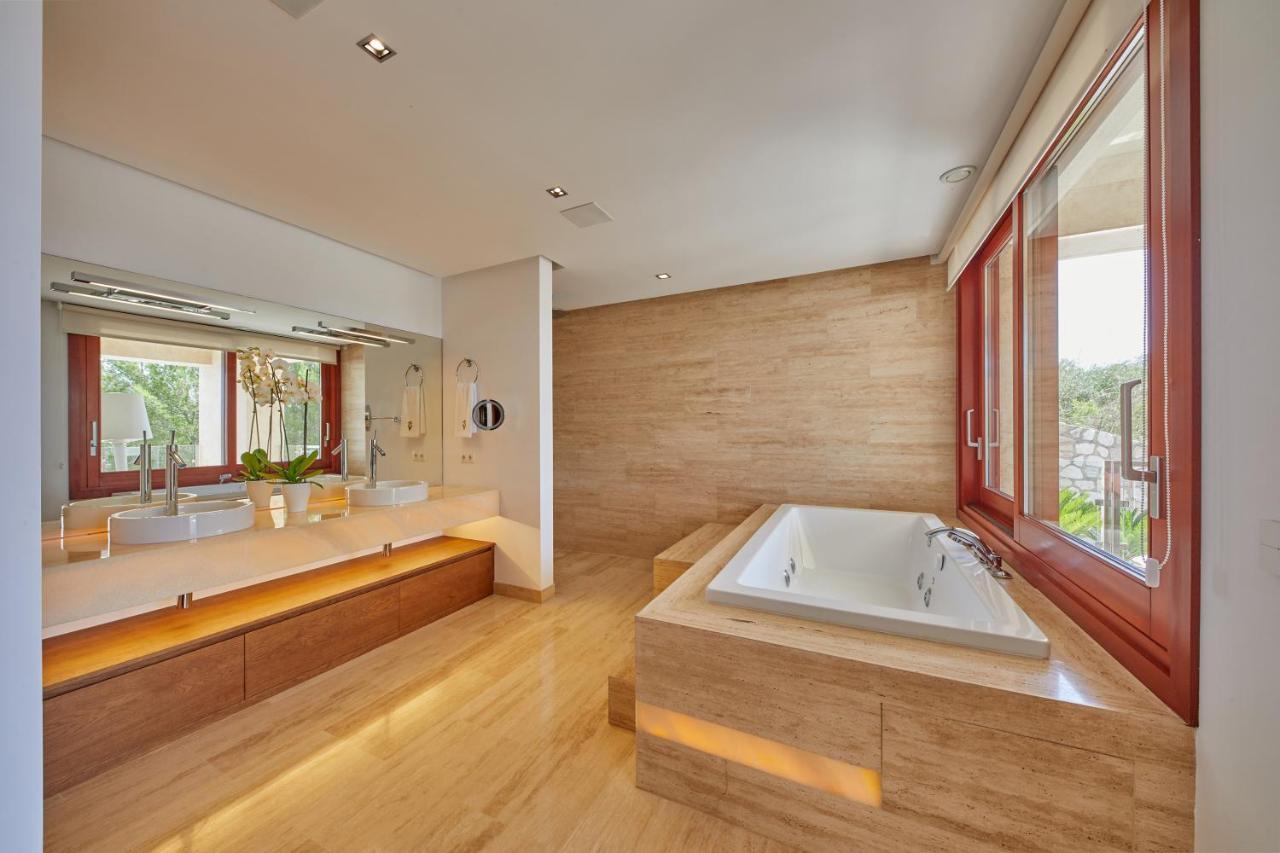 Sapphire By Cap Vermell Estate *