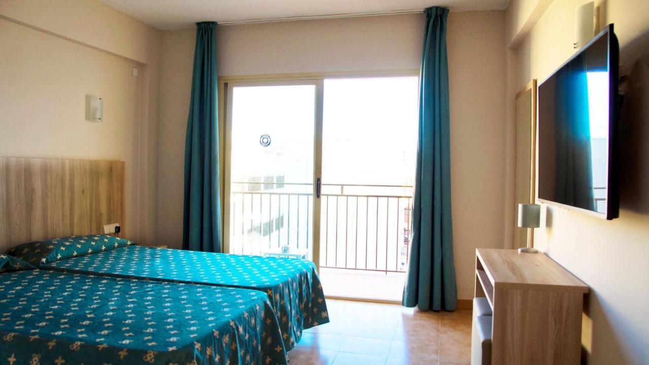 Iris - Only Adults El Arenal (Mallorca)