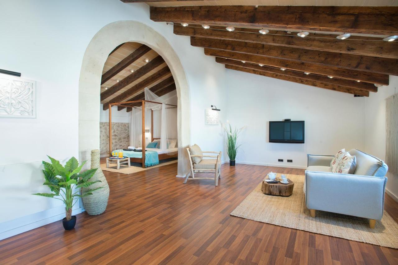 Owl Alvarez - Luxury Retreat In The Old Town Villa