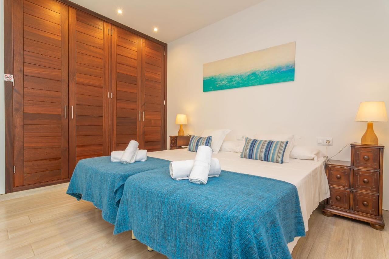 Cala Llonga Villa *