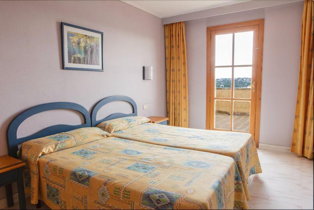 Purobeach Hotel 5*