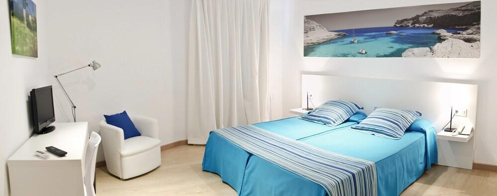Capri Hotel 3*