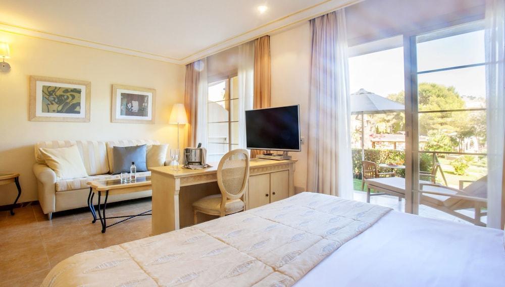 Viva Cala Mesquida & Adults Only 16 Hotel