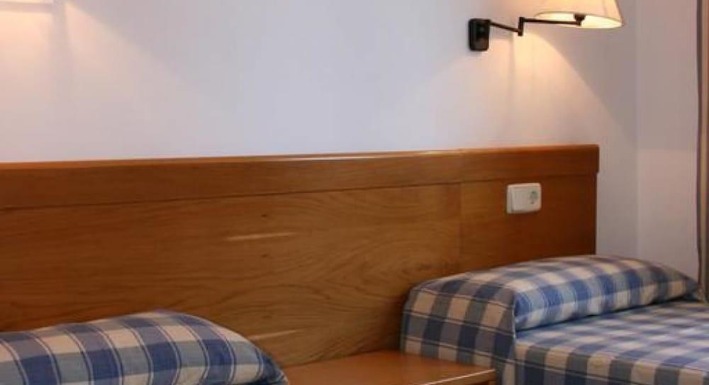 Aparthotel S'olivera