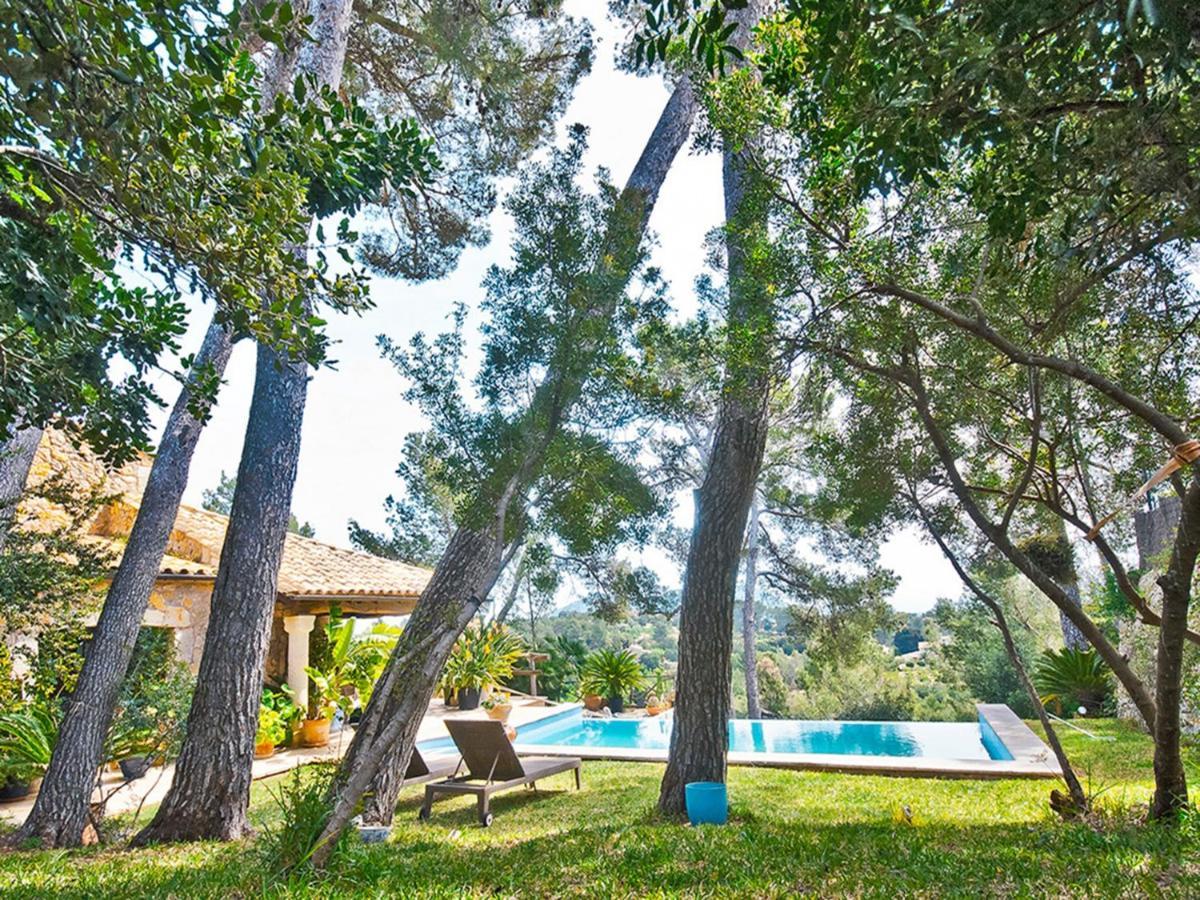 Son Duri, Pool And Views
