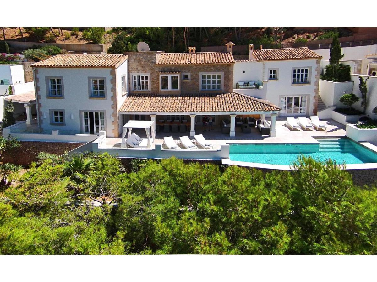 Aquarius Villa