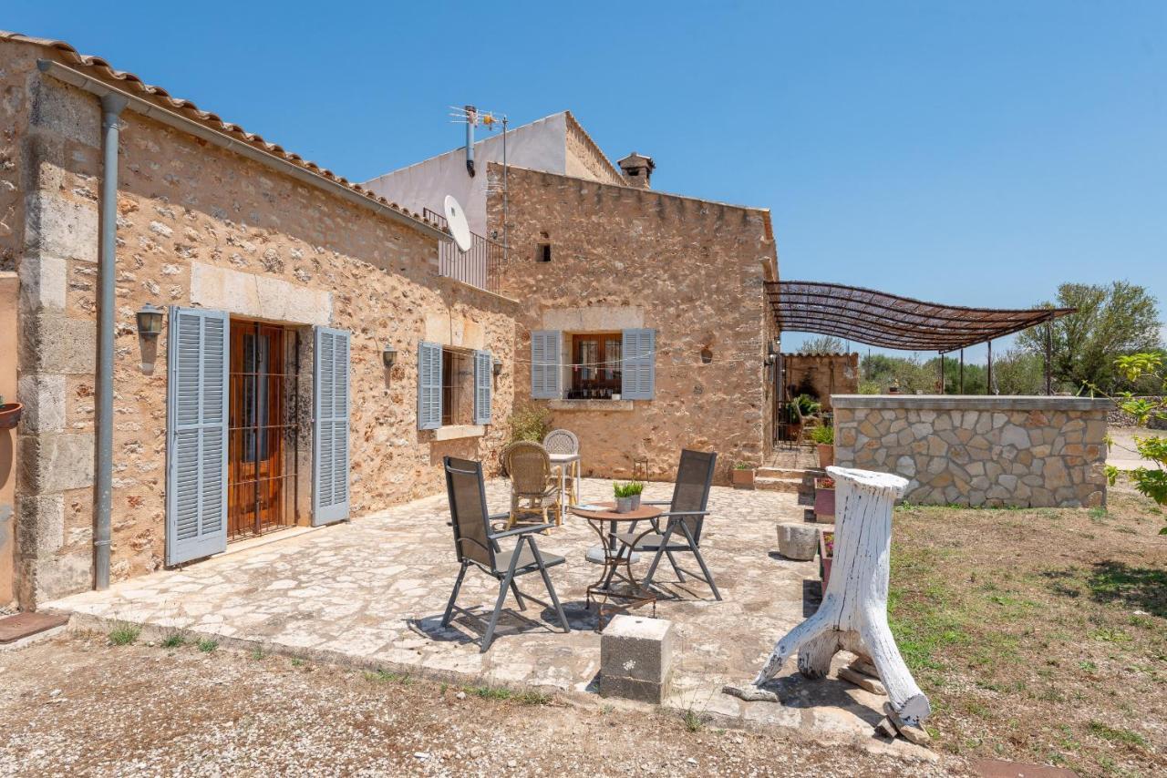 Perello, Swimming Pool And Gardens *