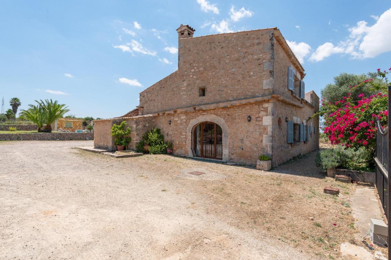 Villa Perello, Swimming Pool And Gardens