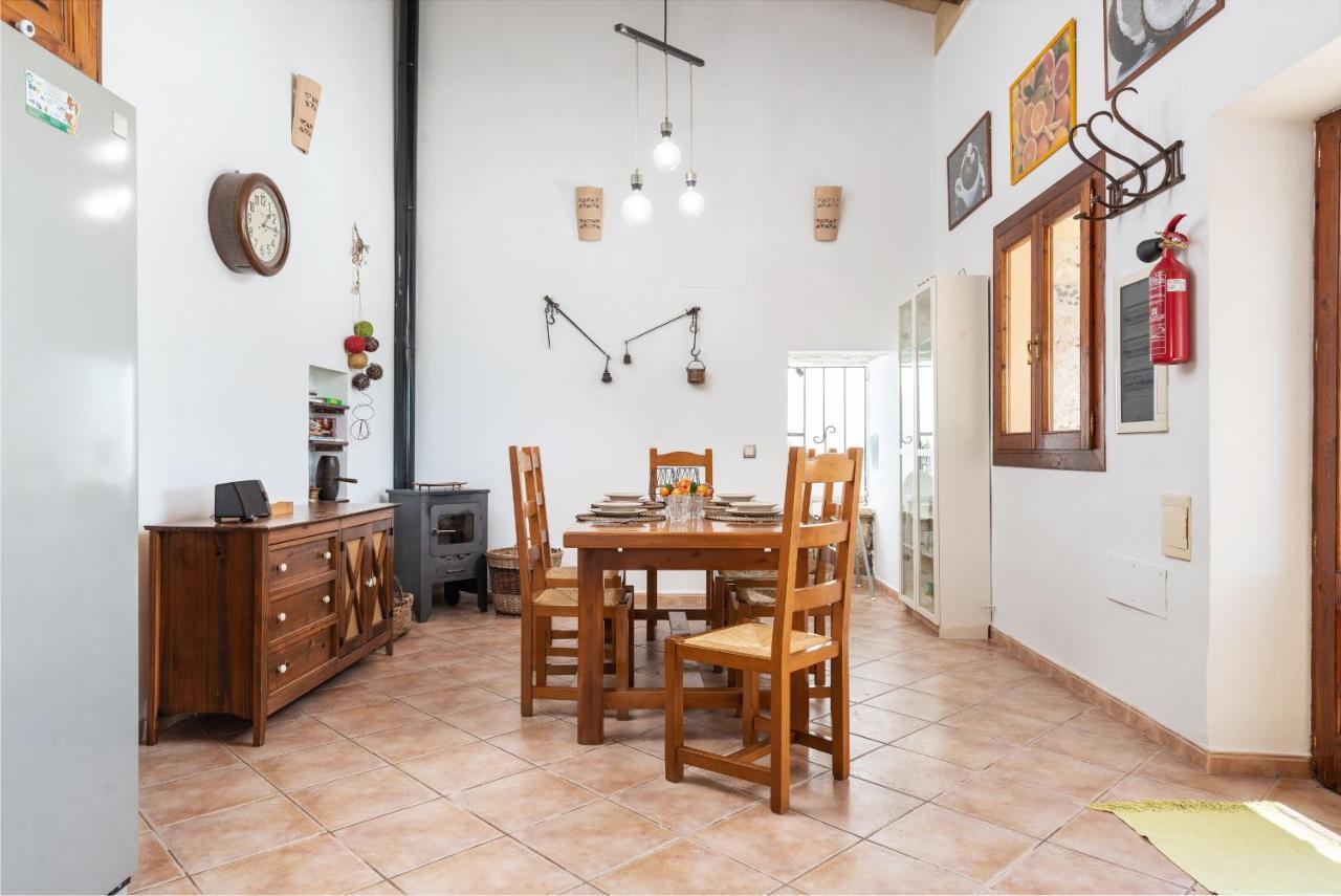 Perello, Swimming Pool And Gardens Villa